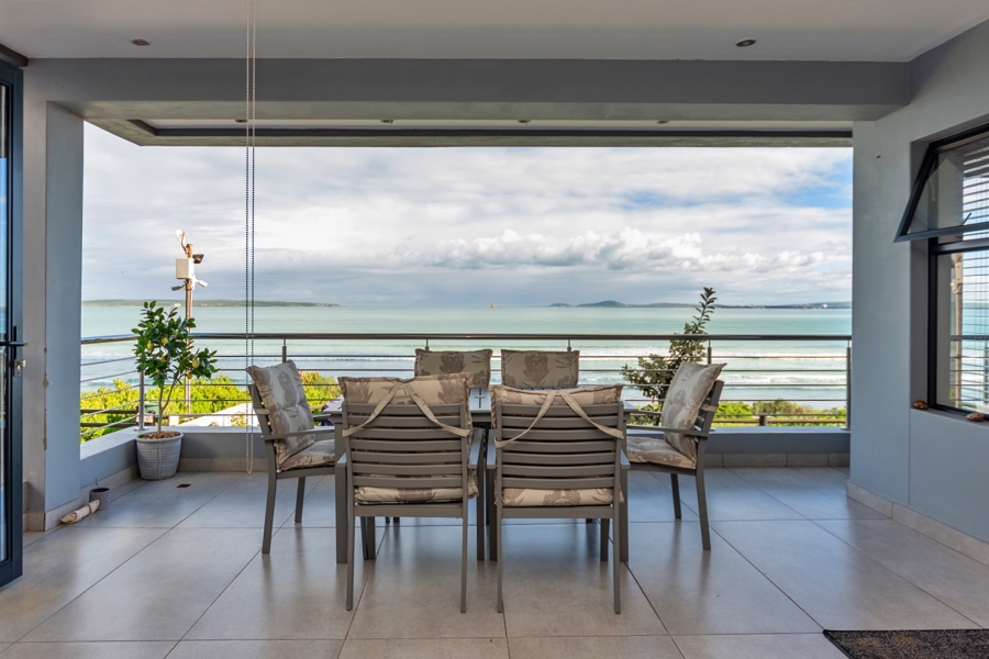 7 Bedroom Property for Sale in Calypso Beach Western Cape